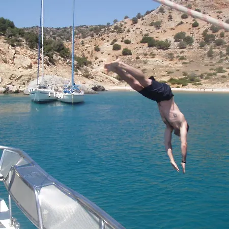 Ботель Luxury Sailing Yacht Sofia Star 1 *