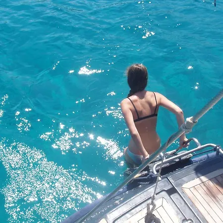 Ботель Luxury Sailing Yacht Sofia Star 1 *