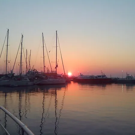 Ботель Luxury Sailing Yacht Sofia Star 1