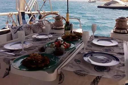 Luxury Sailing Yacht Sofia Star 1 Πλωτό κατάλυμα Τούρλος